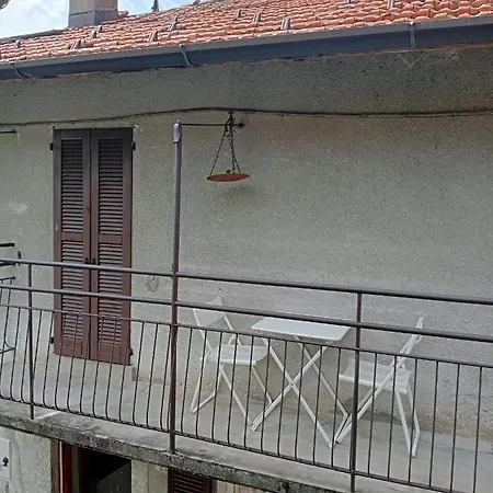 La Turr De Mezz Guest house Nesso