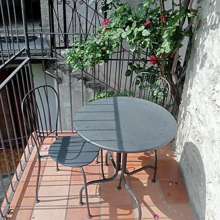 Guest house La Turr De Mezz 3*