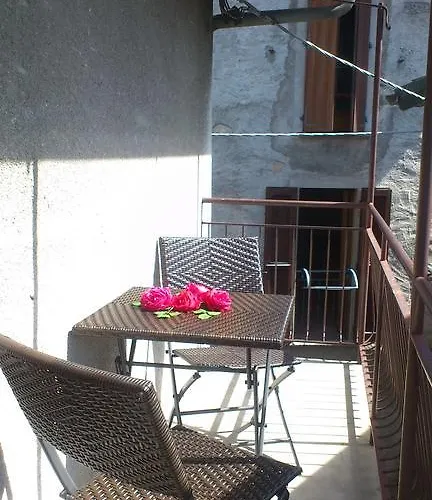 La Turr De Mezz Гостевой дом Нессо