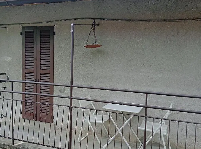 La Turr De Mezz Gasthof Nesso